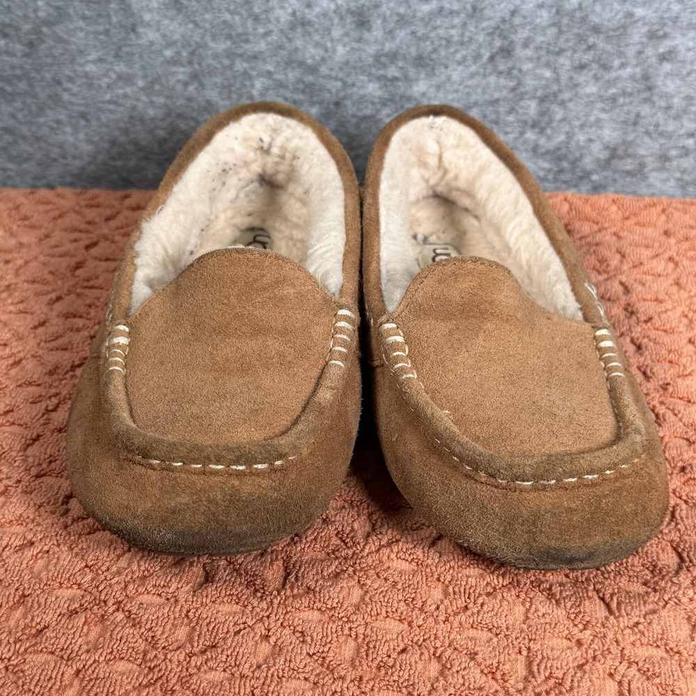 UGG Ansley Moccasin Slippers in Chestnut
